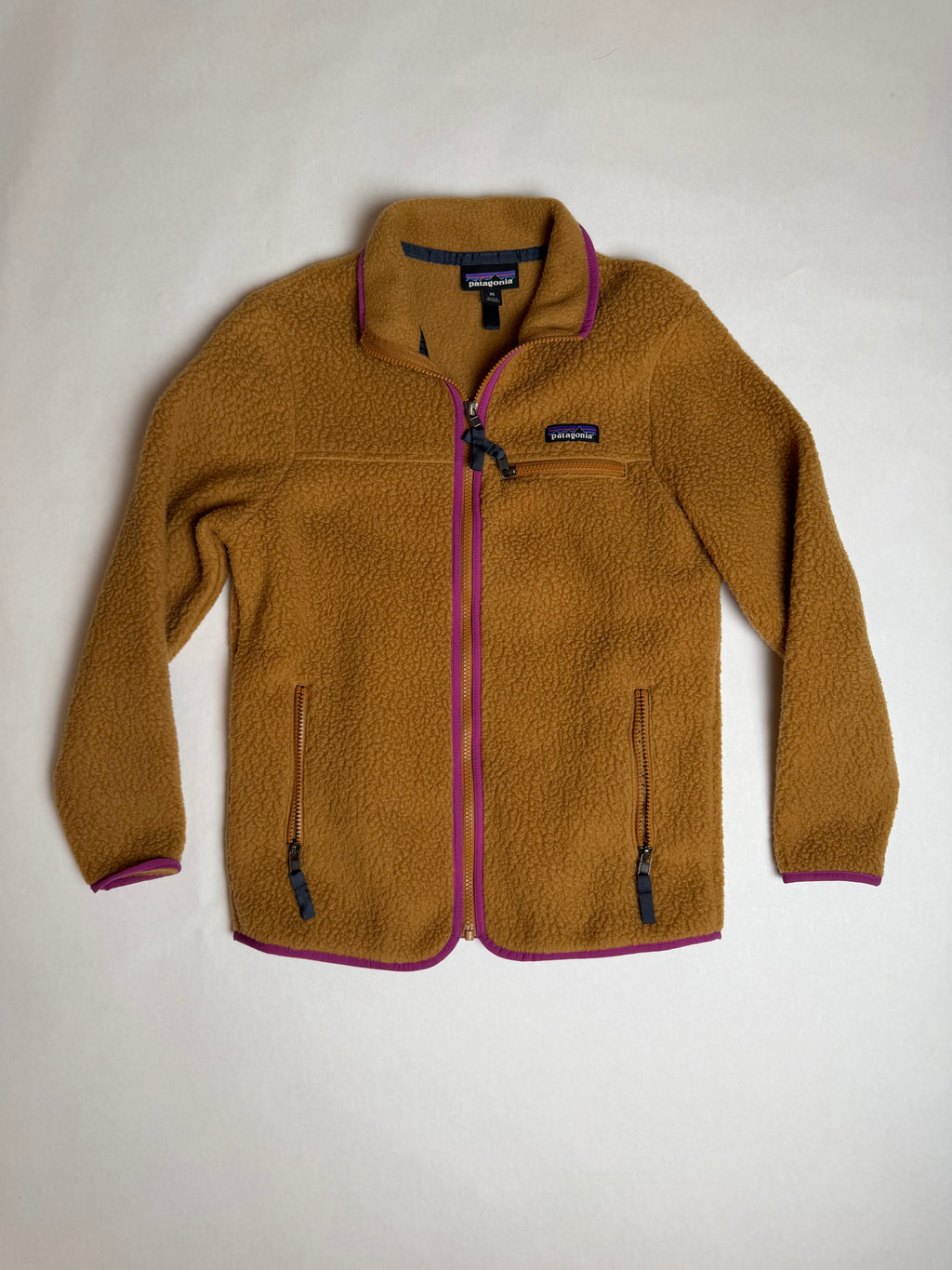 Patagonia Retro Pile fleece jacket in mulch brown with magenta trim