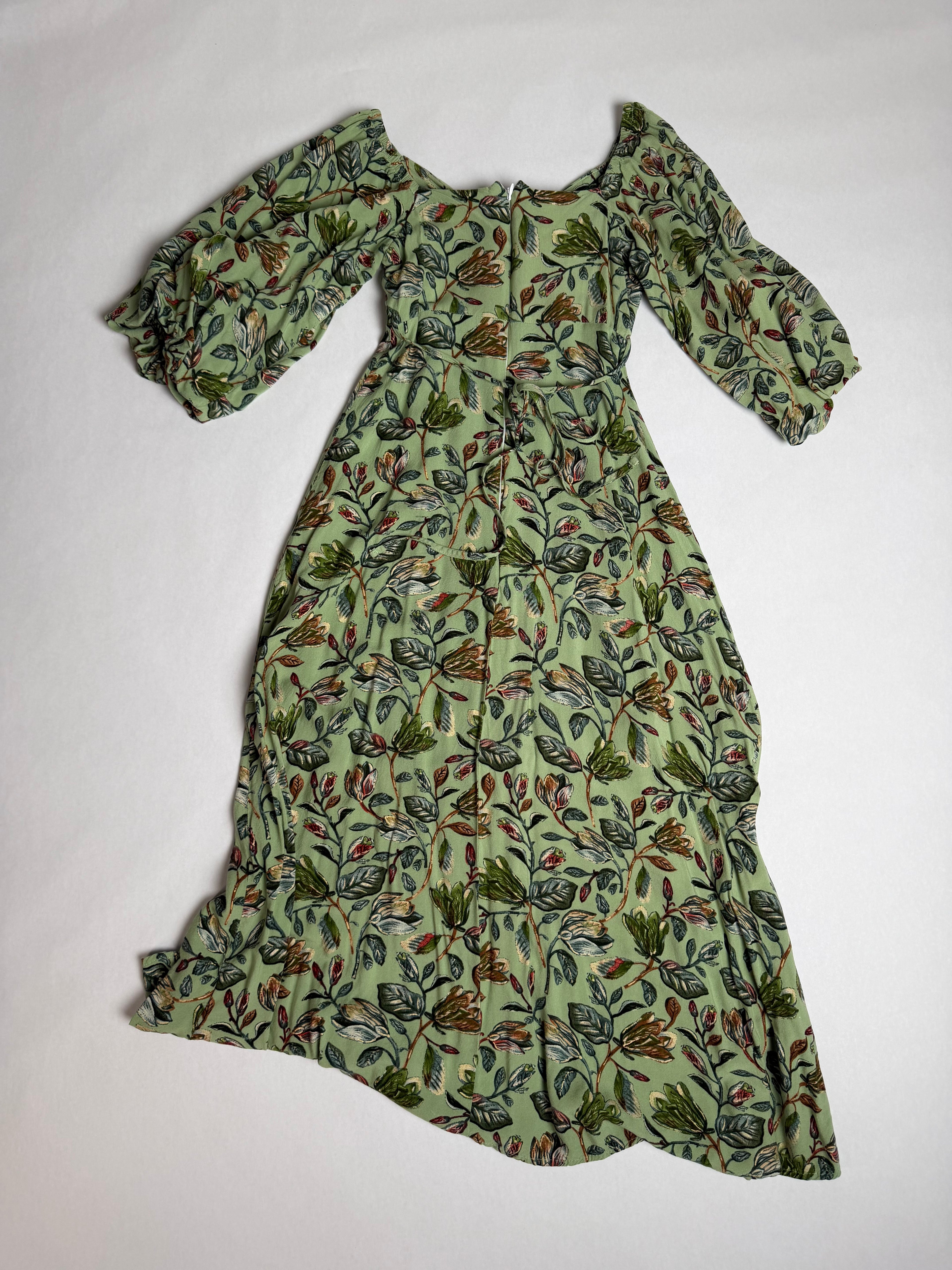Chenara Dodge sage botanical puff-sleeve midi dress — back