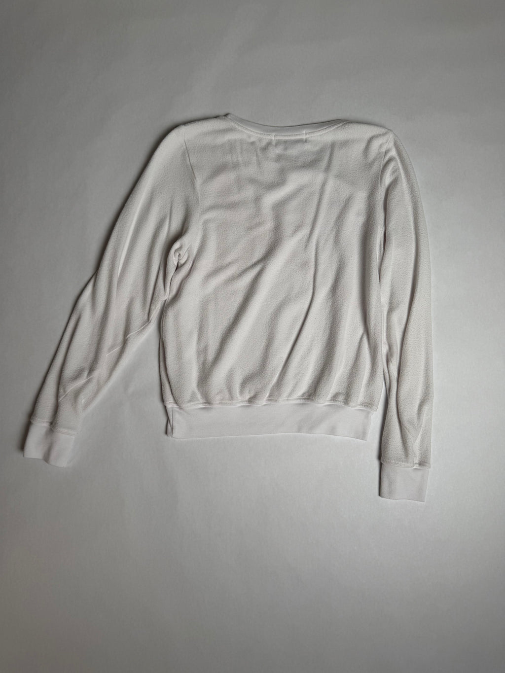 Wildfox cream baggy beach jumper with red ribbon bow — back
